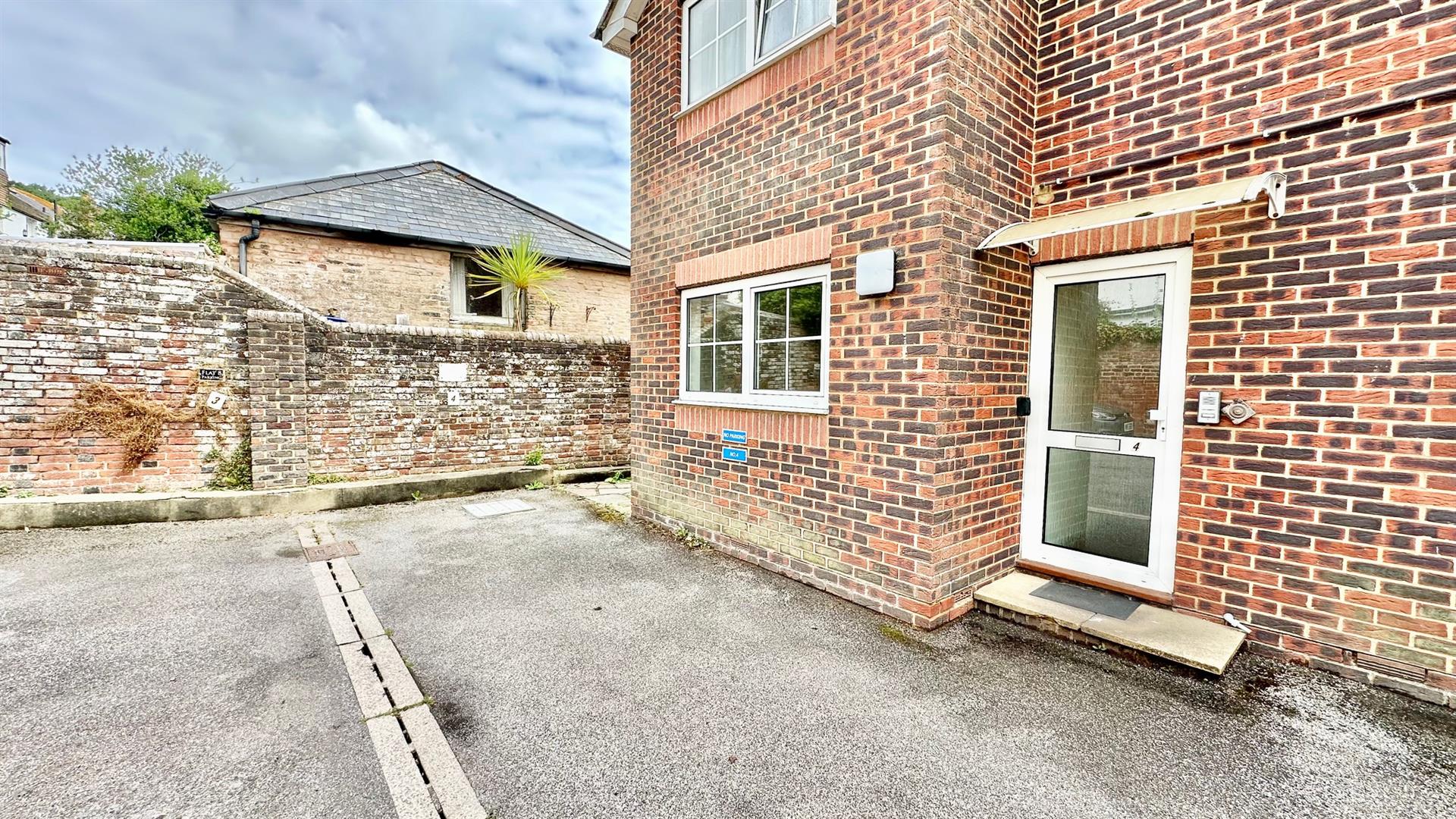 71 The Bourne,  Old Town, Hastings